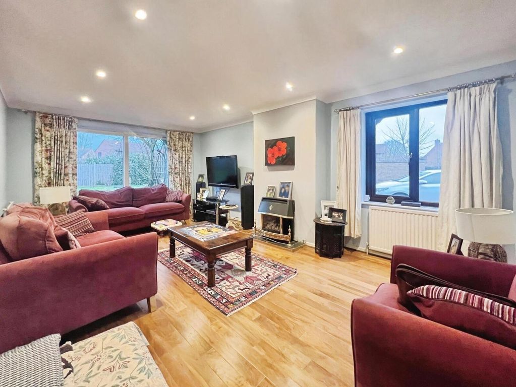 Property photo 3 of 16 Picture No. 09