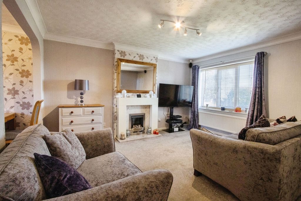 Property photo 2 of 24 Pbox-Img.Jpg