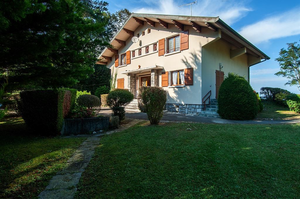 Property photo 3 of 7