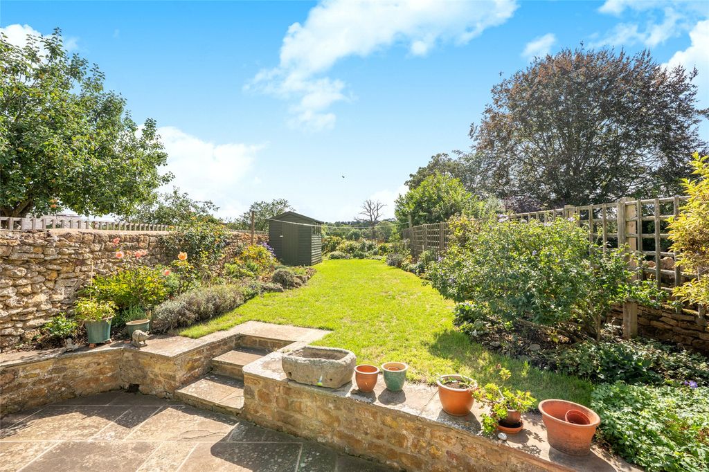 Property photo 2 of 11 Picture No. 64