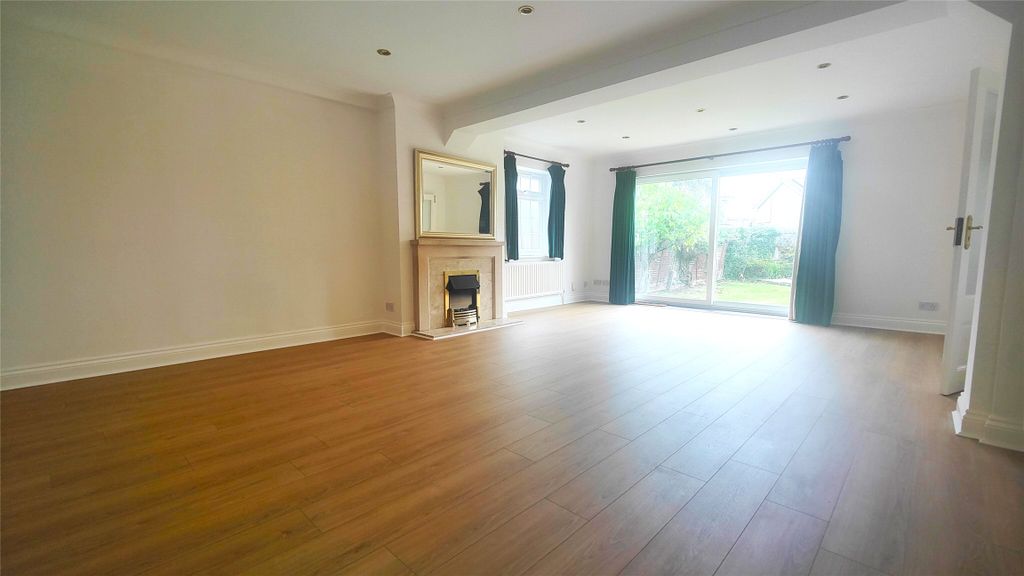 Property photo 2 of 36 Picture No. 37