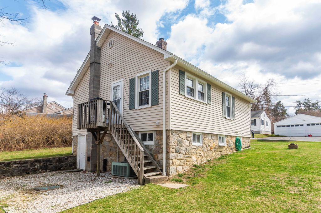 Property photo 2 of 17 <Alttext/>