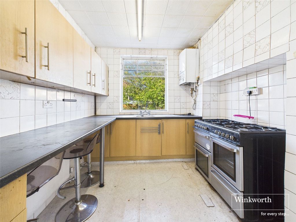 Property photo 2 of 13 Kitchen