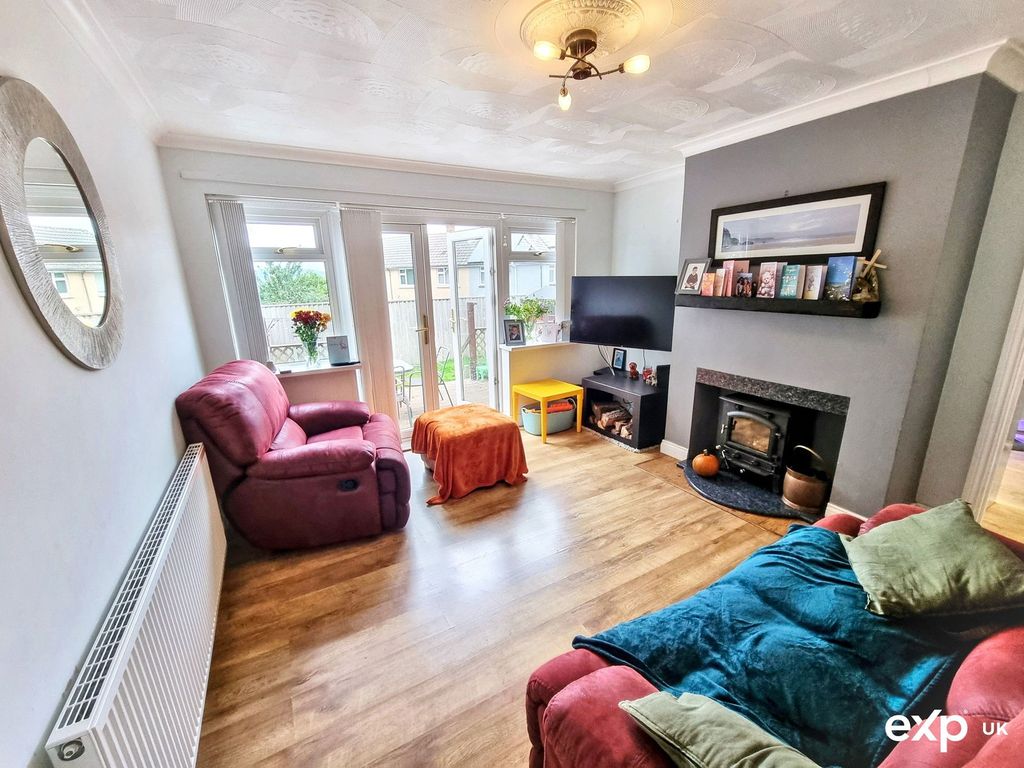 Property photo 3 of 16