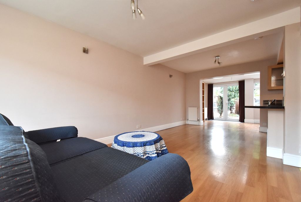 Property photo 3 of 9