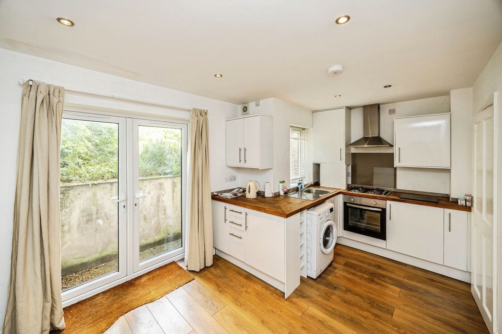 Property photo 2 of 19 976Bsbrig-240726-8