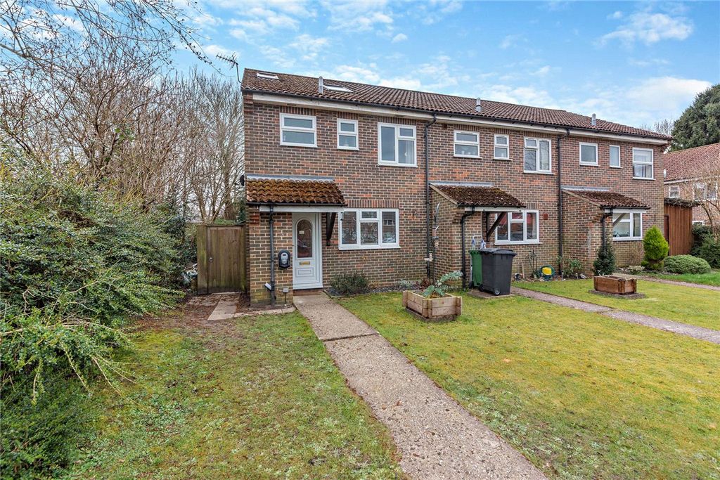Property photo 1 of 20 Picture No. 05