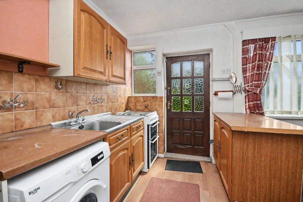 Property photo 3 of 17 Picture No. 27