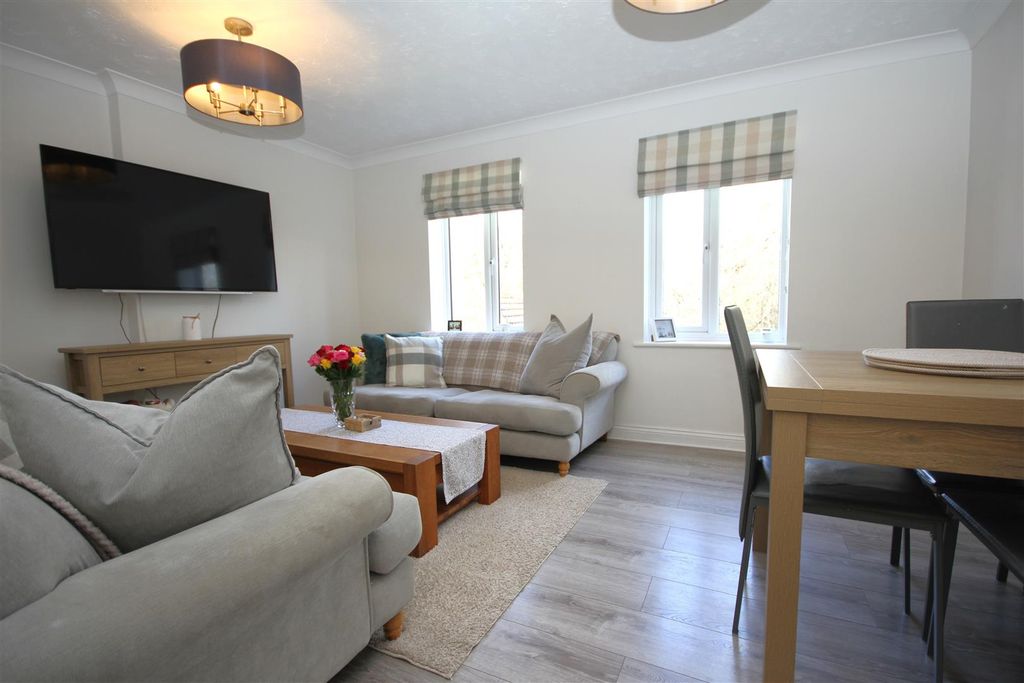 Property photo 2 of 7 Img_4707.Jpg