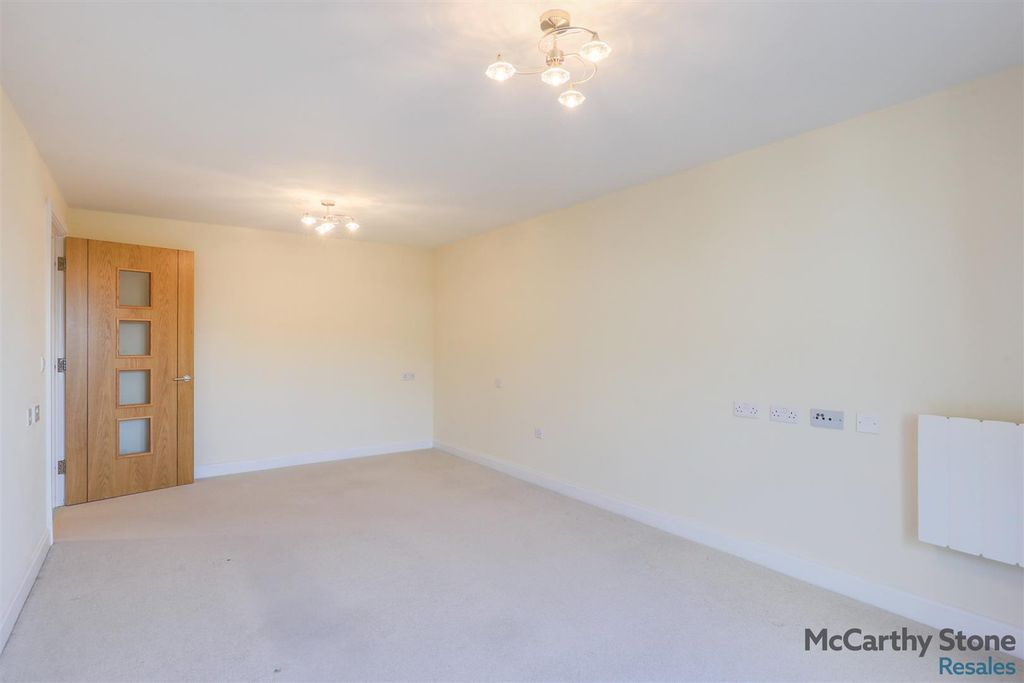 Property photo 3 of 23 1J3A4314.Jpg