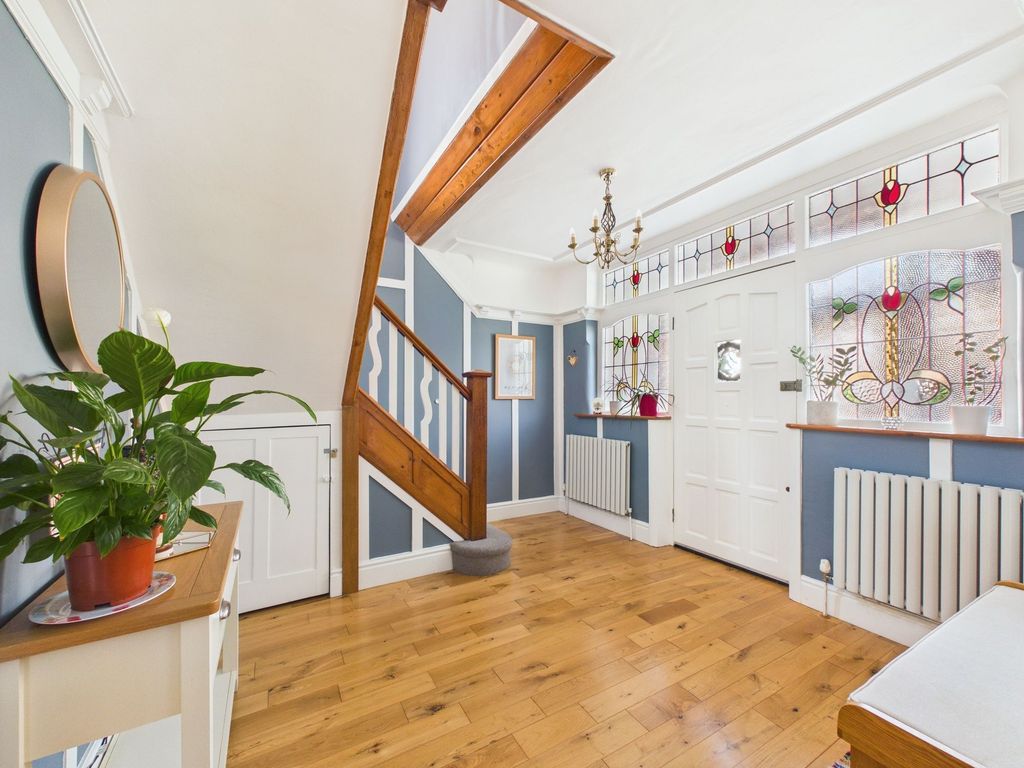 Property photo 2 of 30