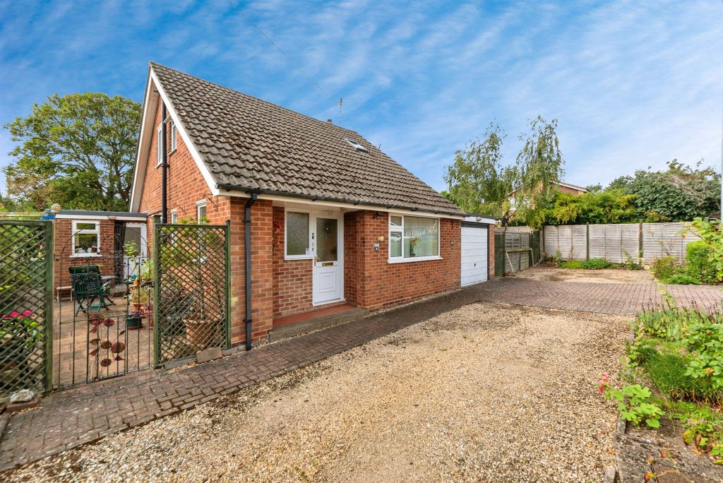 Property photo 1 of 17