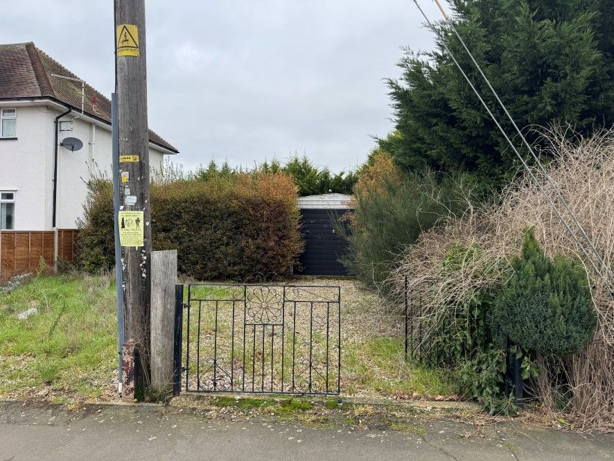 Property photo 1 of 3