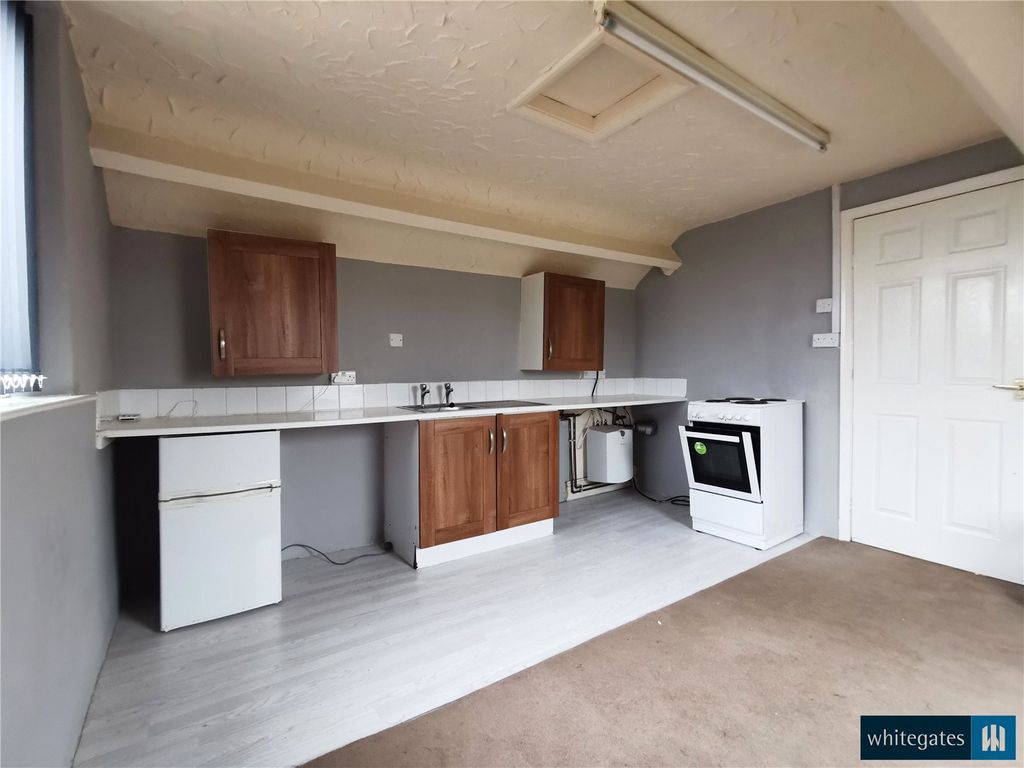 Property photo 2 of 6 Picture No. 09