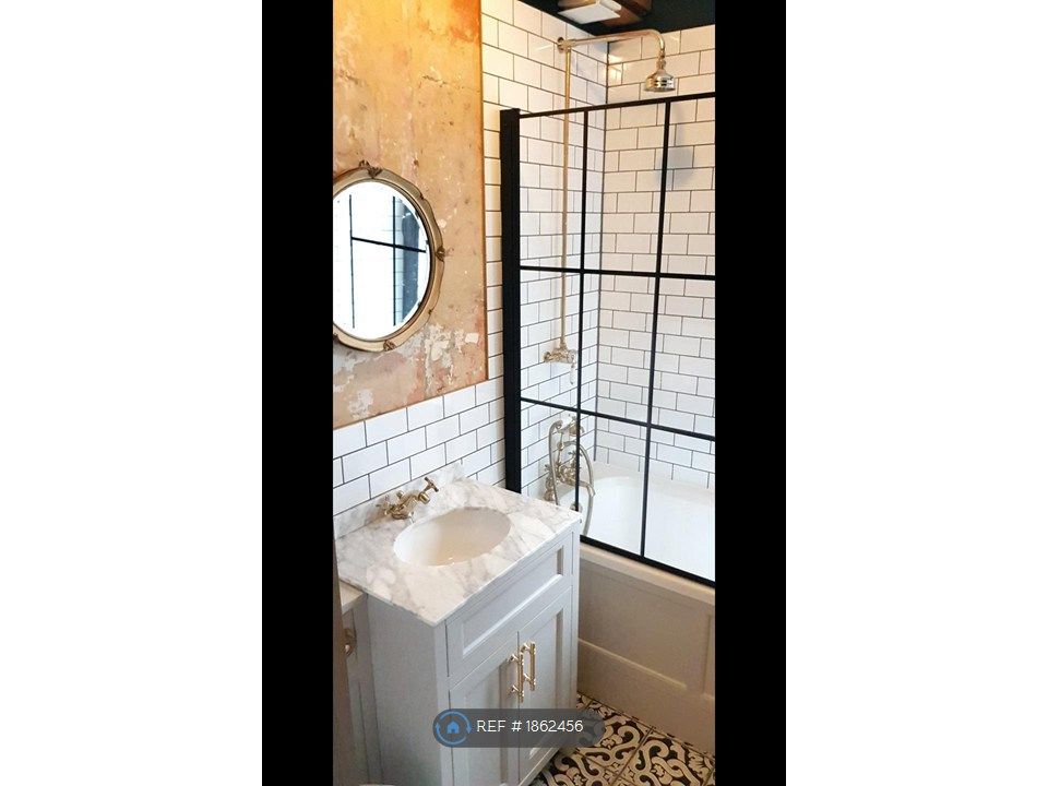 Property photo 3 of 28