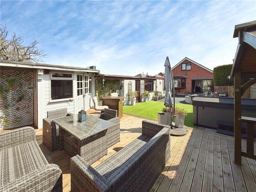 Property photo 2 of 23 Picture No. 30