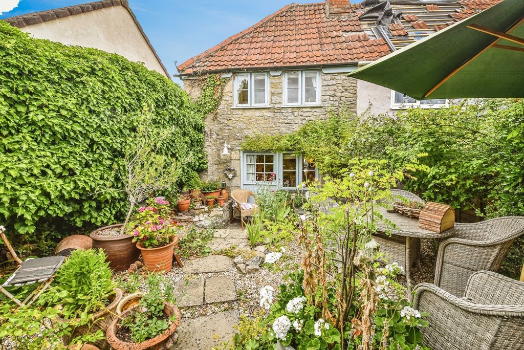 Property photo 1 of 17 Photo