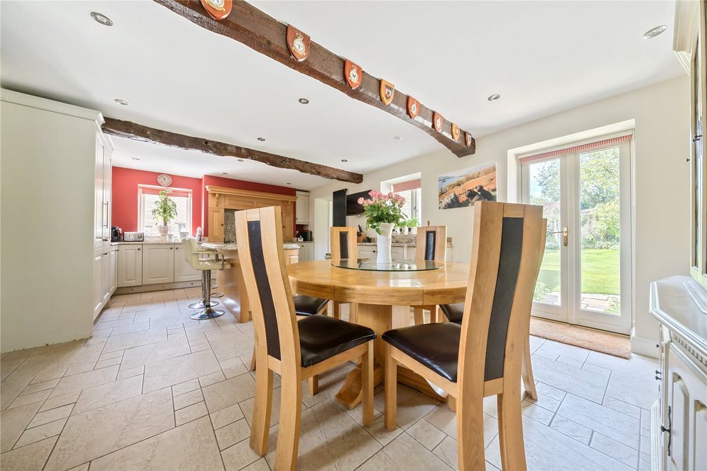Property photo 3 of 20 Kitchen Dining