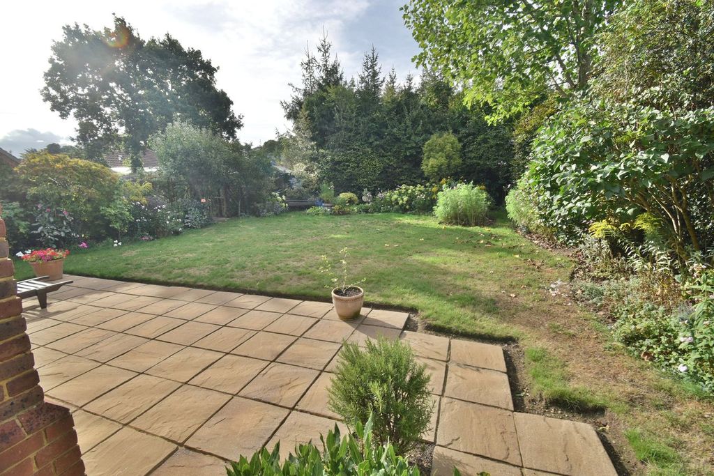 Property photo 3 of 31