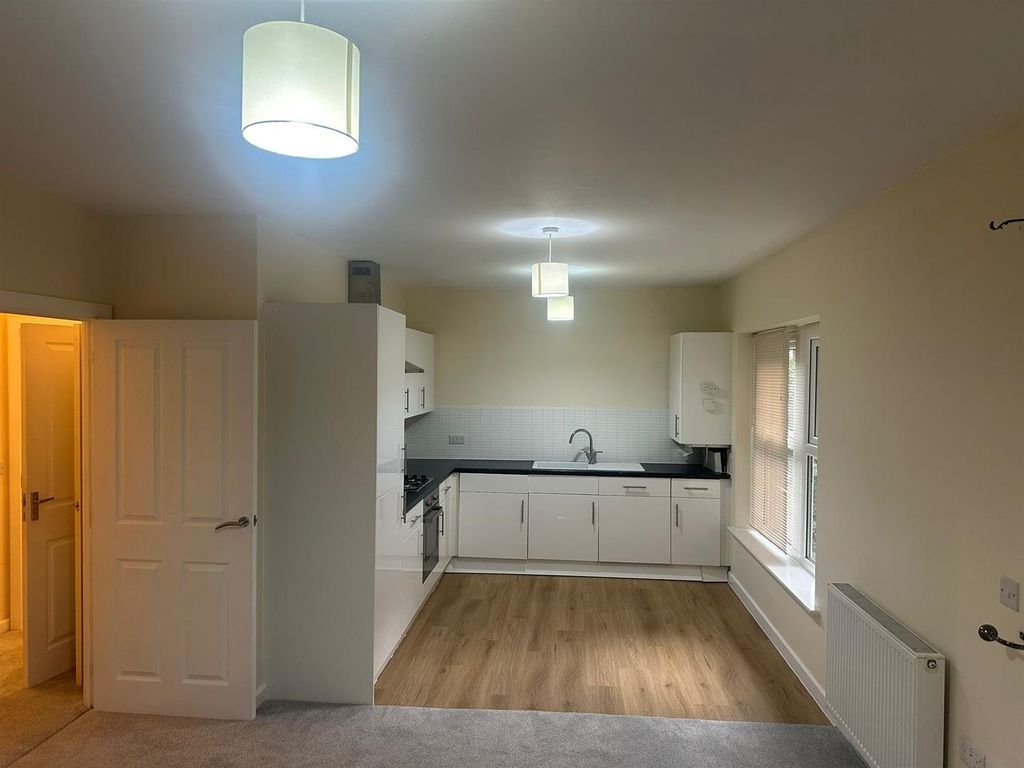 Property photo 2 of 5