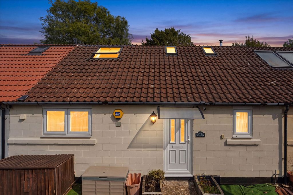 Property photo 1 of 16 Twilight Edit
