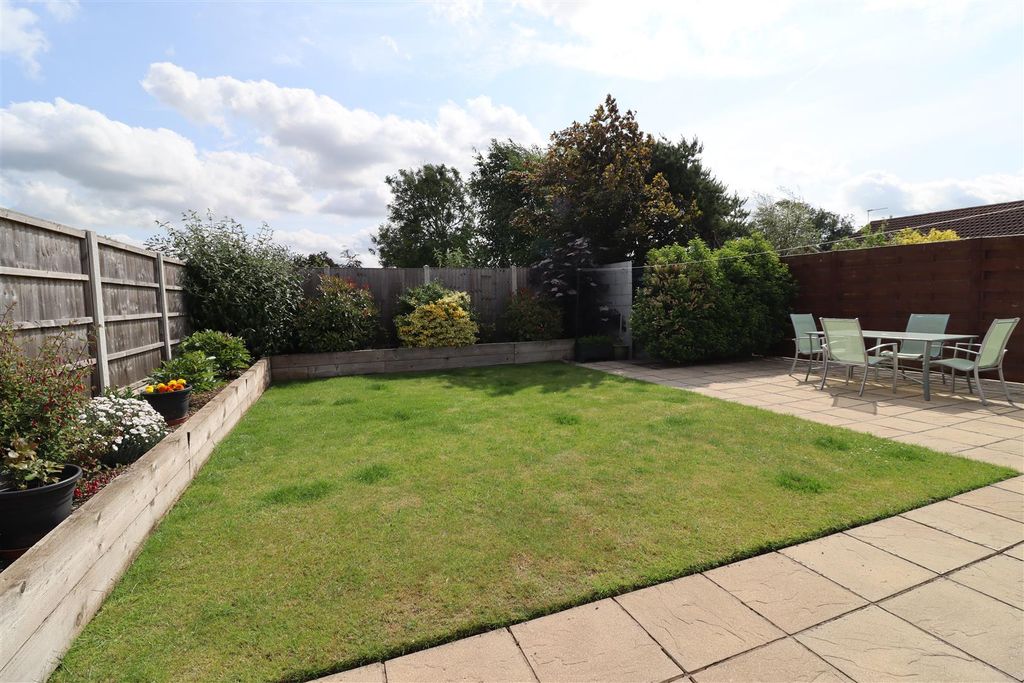 Property photo 2 of 12