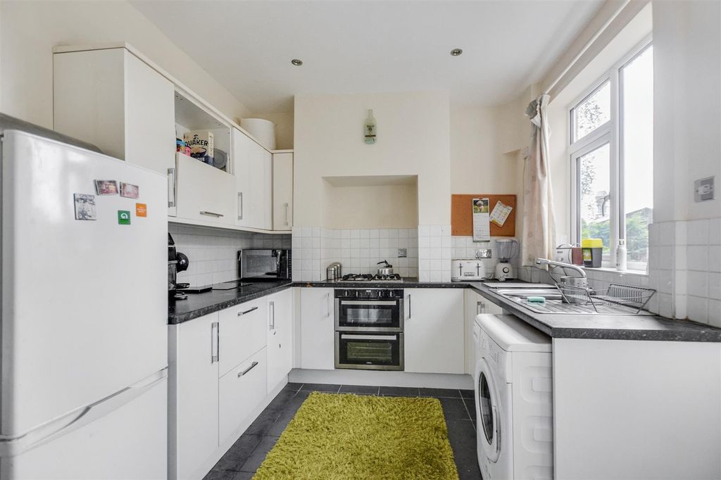 Property photo 2 of 20 Kitchen_1.Jpeg