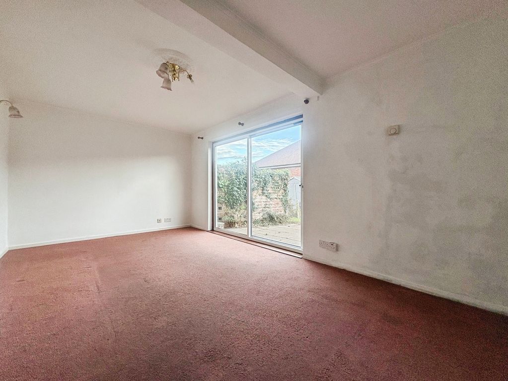 Property photo 3 of 9 Pbox-Img.Jpg