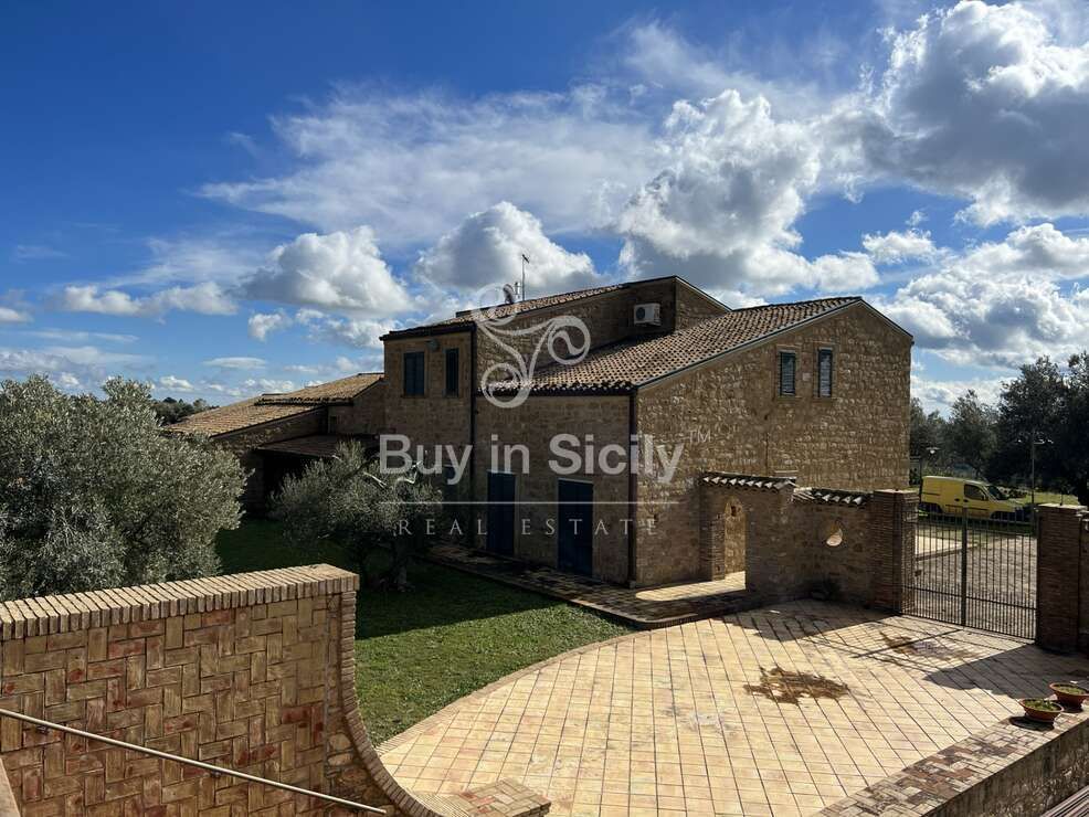 Property photo 3 of 16 <Alttext/>