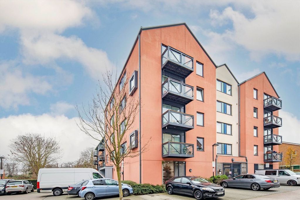 Property photo 1 of 7