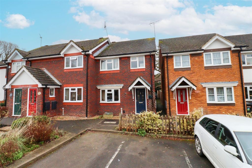 Property photo 1 of 19 Front