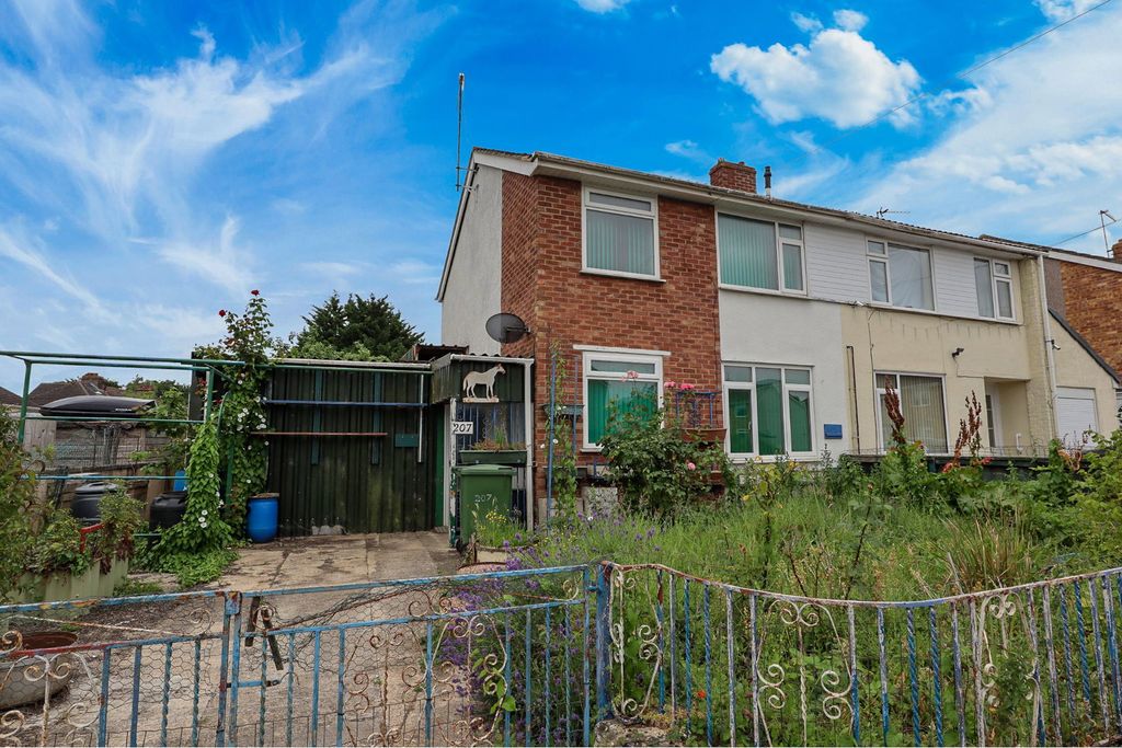 Property photo 1 of 13