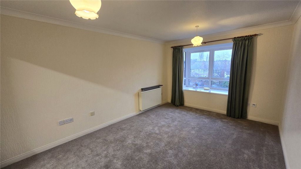 Property photo 3 of 9 Picture No. 15