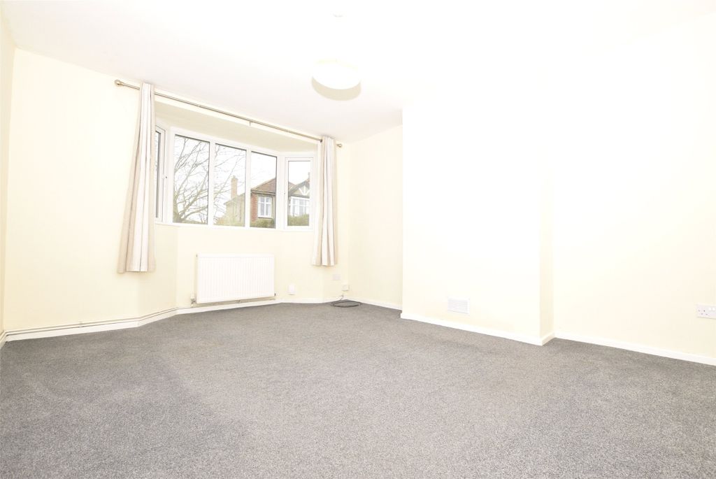 Property photo 3 of 9 Picture No. 25