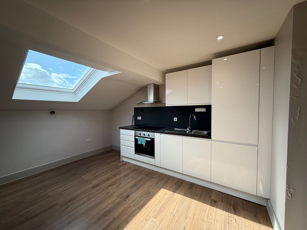 Property photo 2 of 5 Kitchen