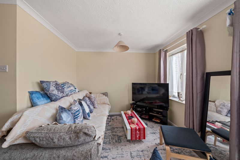 Property photo 2 of 9 Photo 5