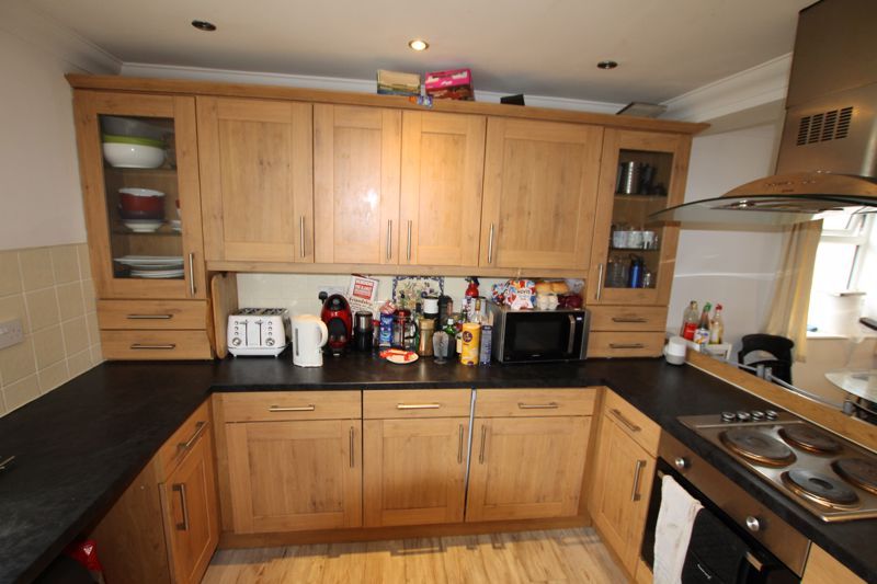 Property photo 3 of 12 Photo 13