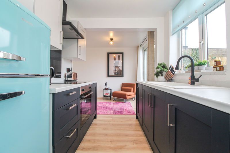 Property photo 1 of 16 Photo 17