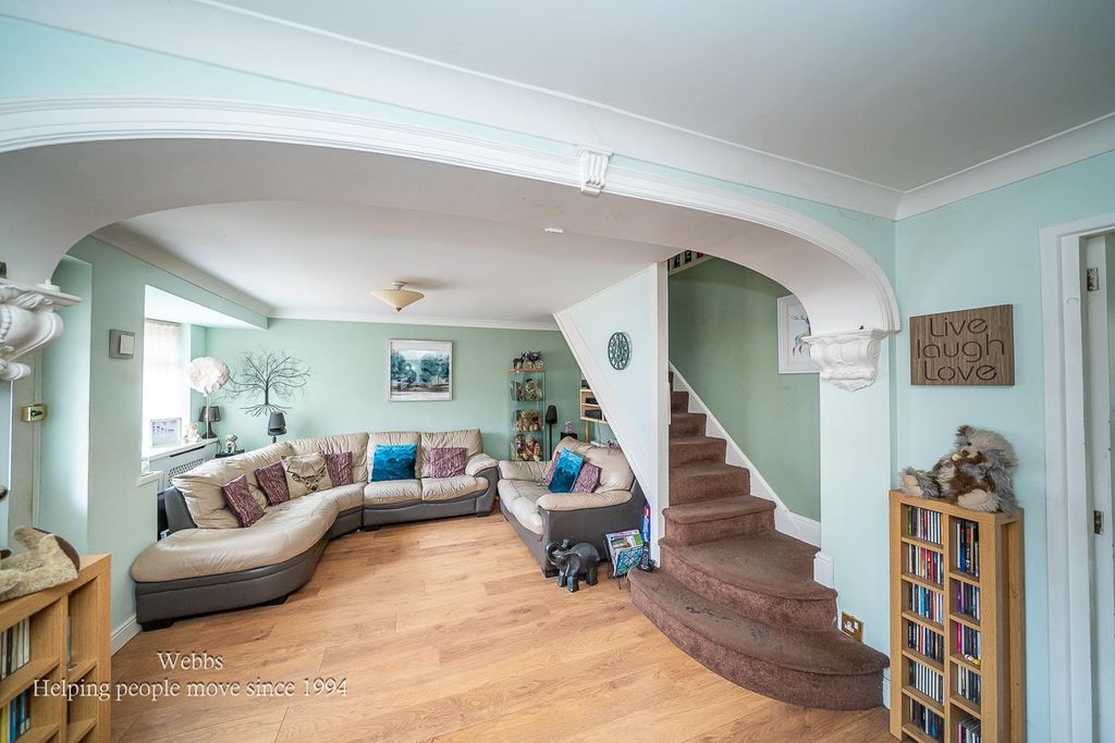 Property photo 2 of 30 Webbs-21.Jpg