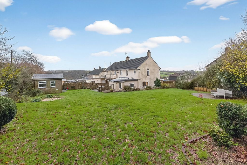 Property photo 2 of 21 Picture No. 10