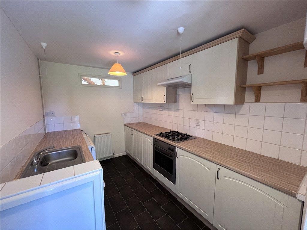 Property photo 2 of 9 Kitchen