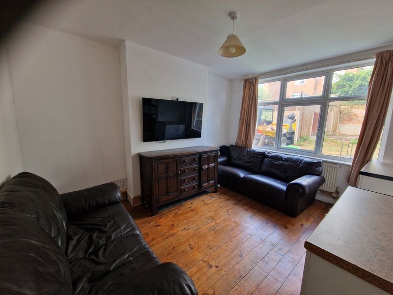 Property photo 1 of 14 Photo 14