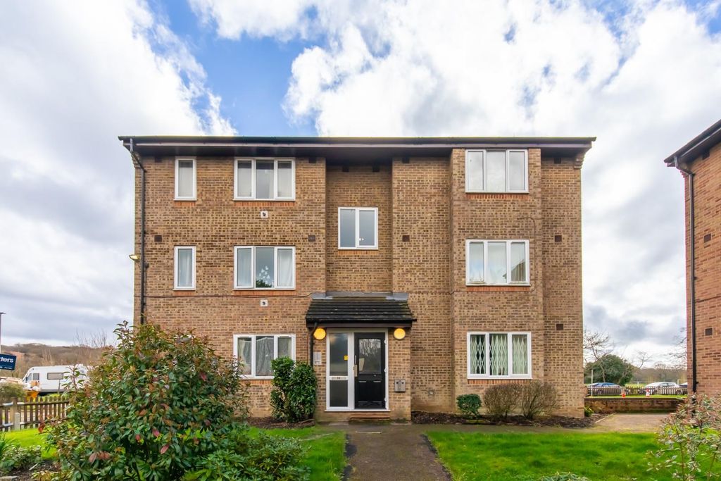 Property photo 1 of 15