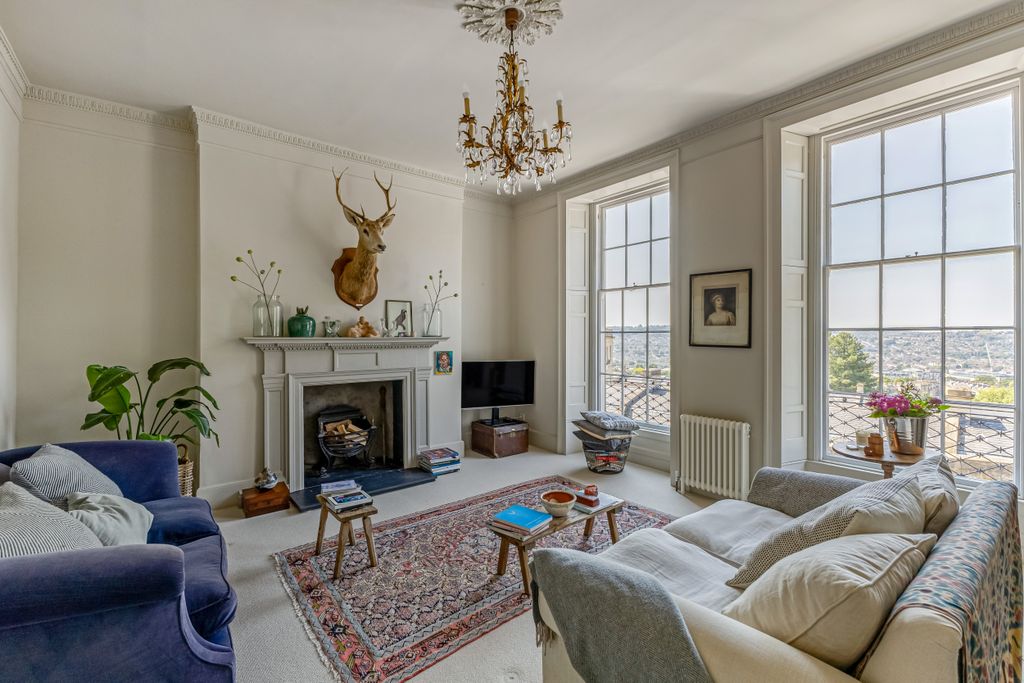 Property photo 2 of 27 Drawing Room