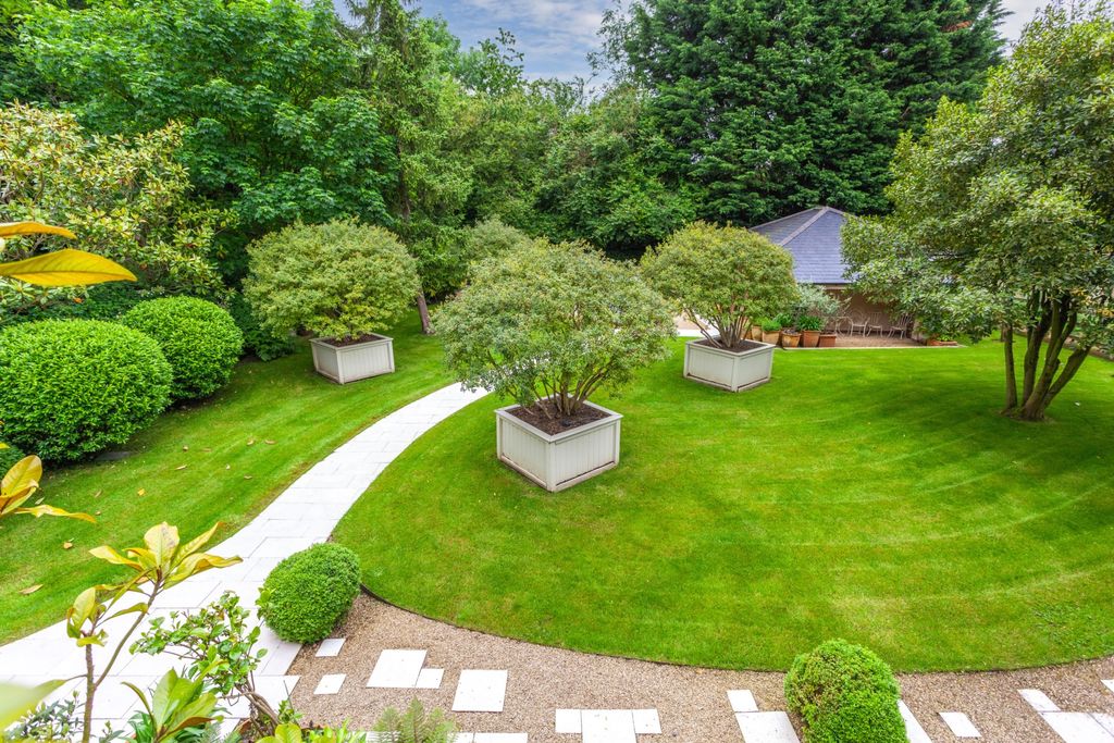 Property photo 2 of 18 4747-Hr-2