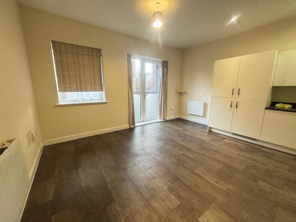 Property photo 3 of 6 Cecb3751-E58B-4d1d-8E95-6069779651E1