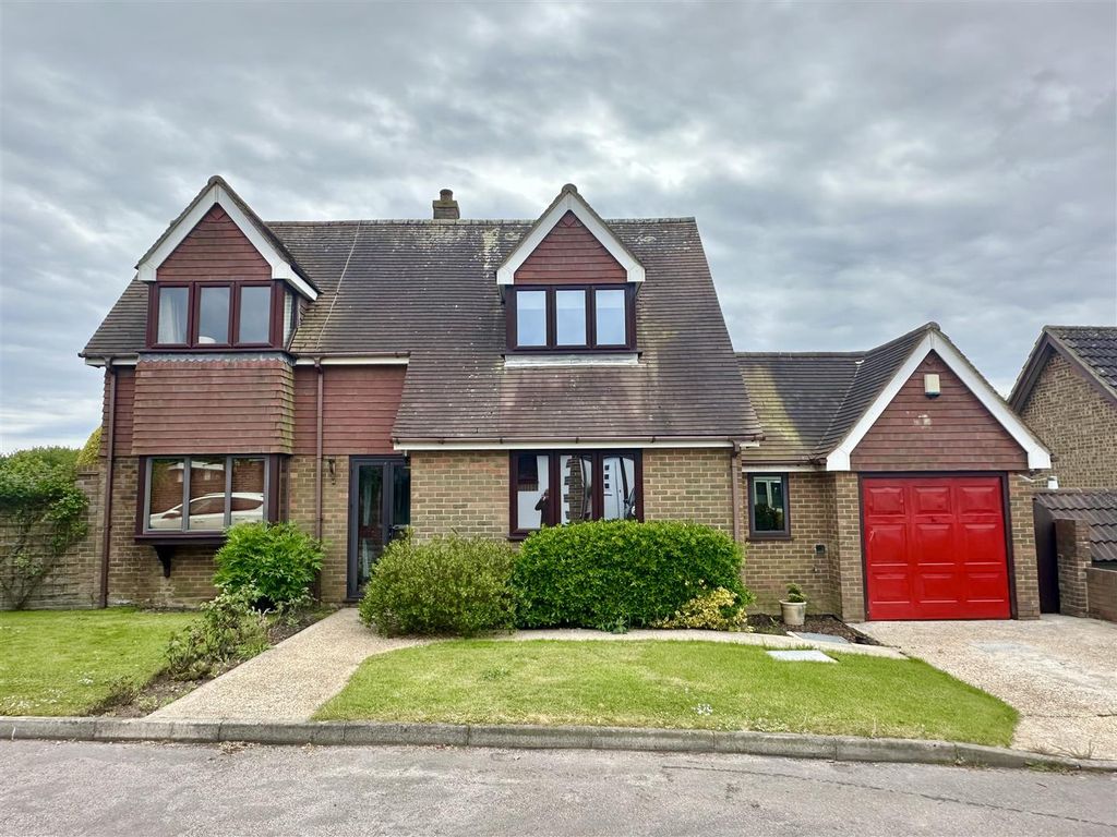 Property photo 2 of 27