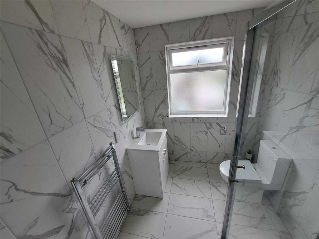 Property photo 3 of 3 Bathroom