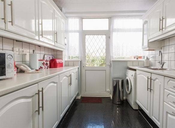 Property photo 1 of 4