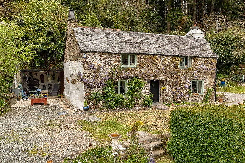 Property photo 1 of 43